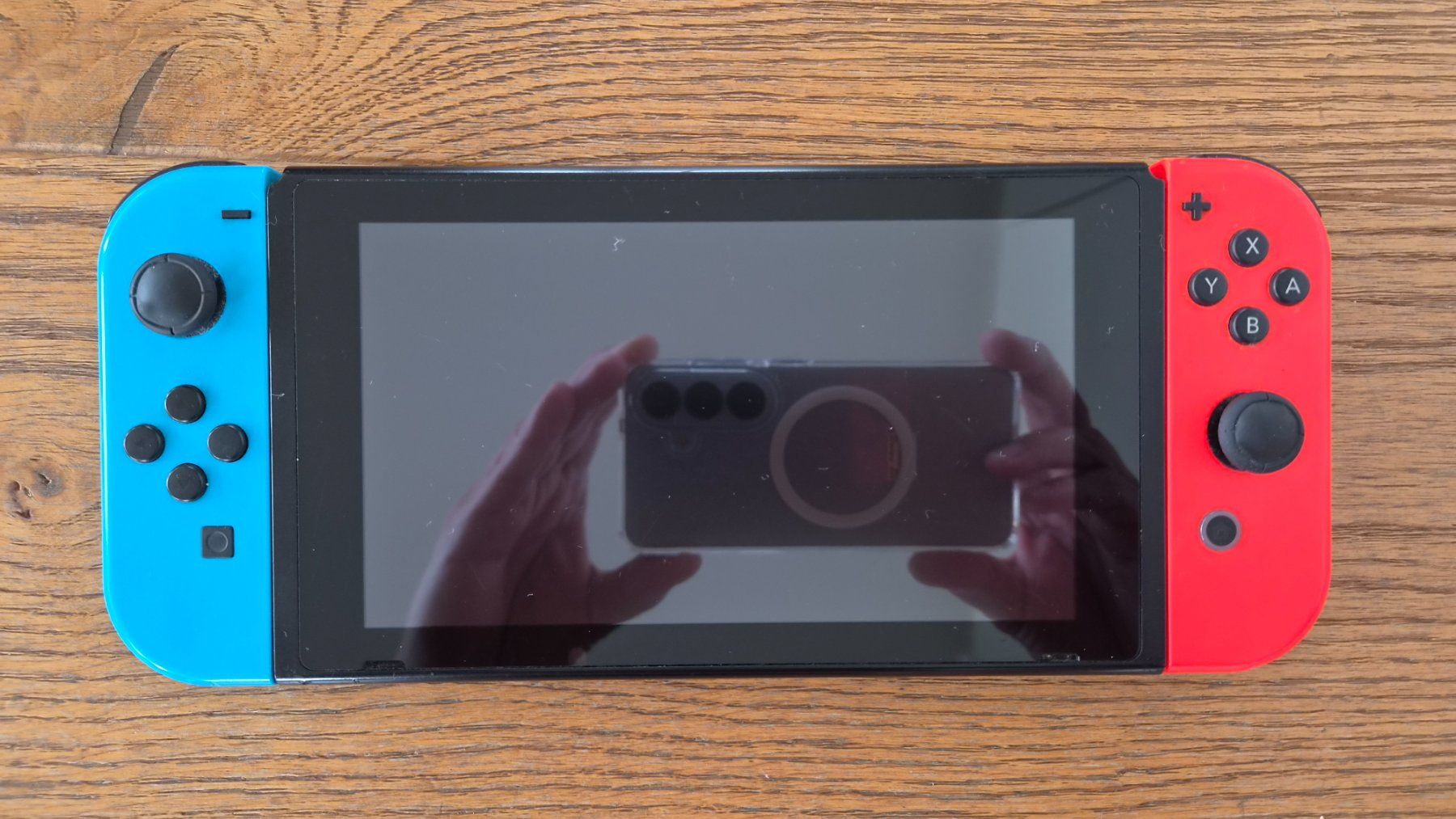 Nintendo Konsolen: Nintendo Switch standard avec accessoires et jeux – Gebraucht aus Savièse von stephmei 1