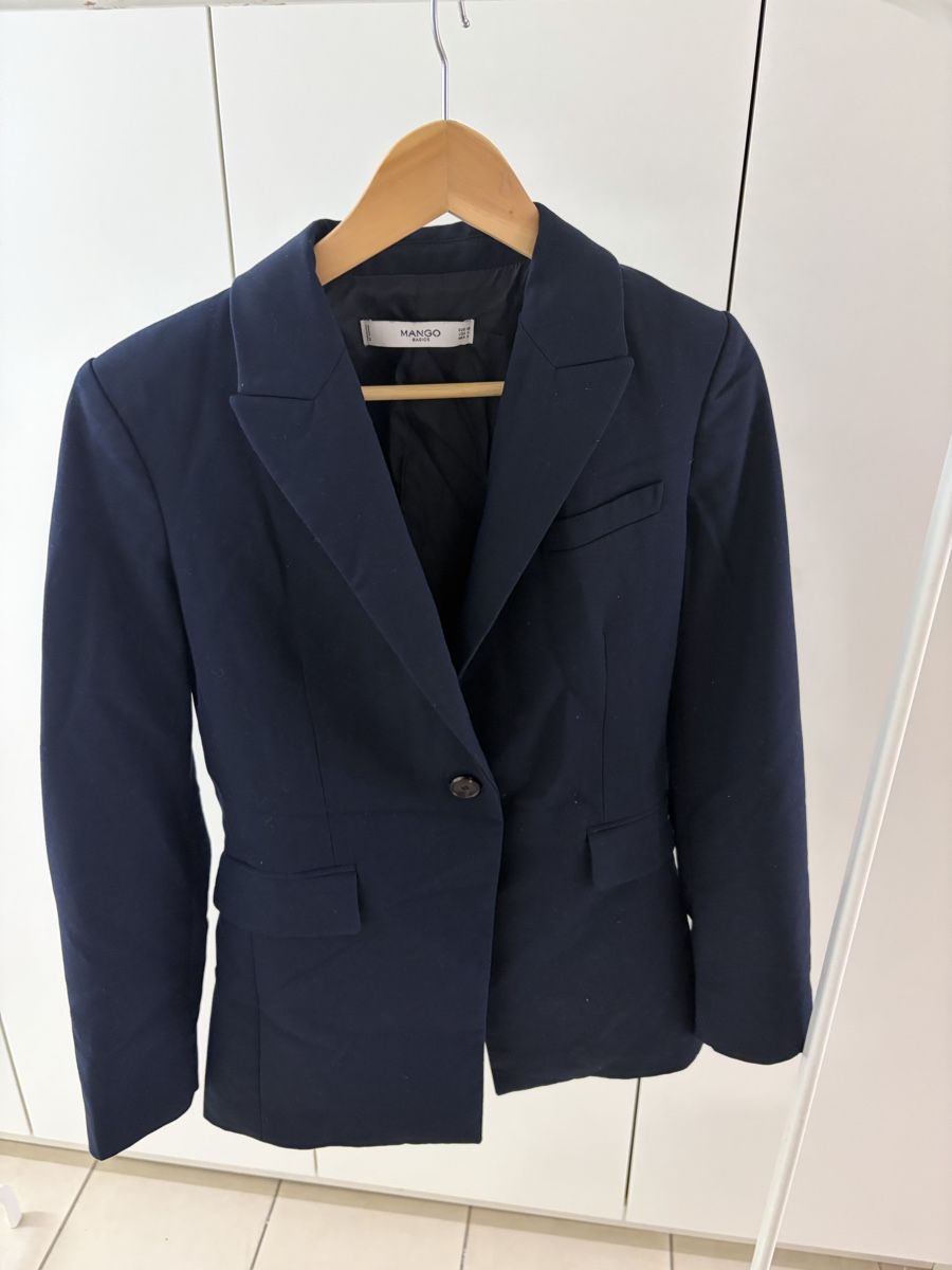 Mango Jacken: dunkelblauer Blazer Mango – Gebraucht aus Zürich von malo_8 1
