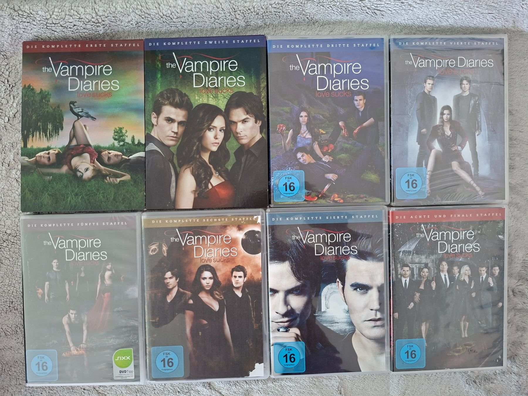 Tutti i DVDs: VAMPIRE DIARIES STAFFELN 1 - 8 – Usato da Aesch BL venduto da Burschi59