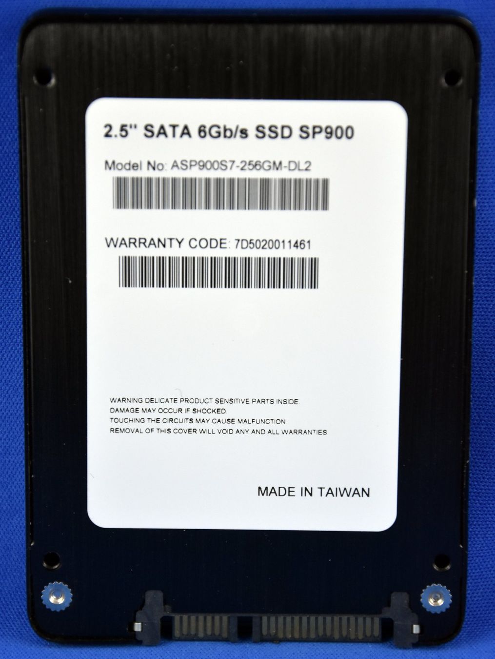 Dischi rigidi: ADATA SSD SP900 256GB – Usato da Künten venduto da Arktisde