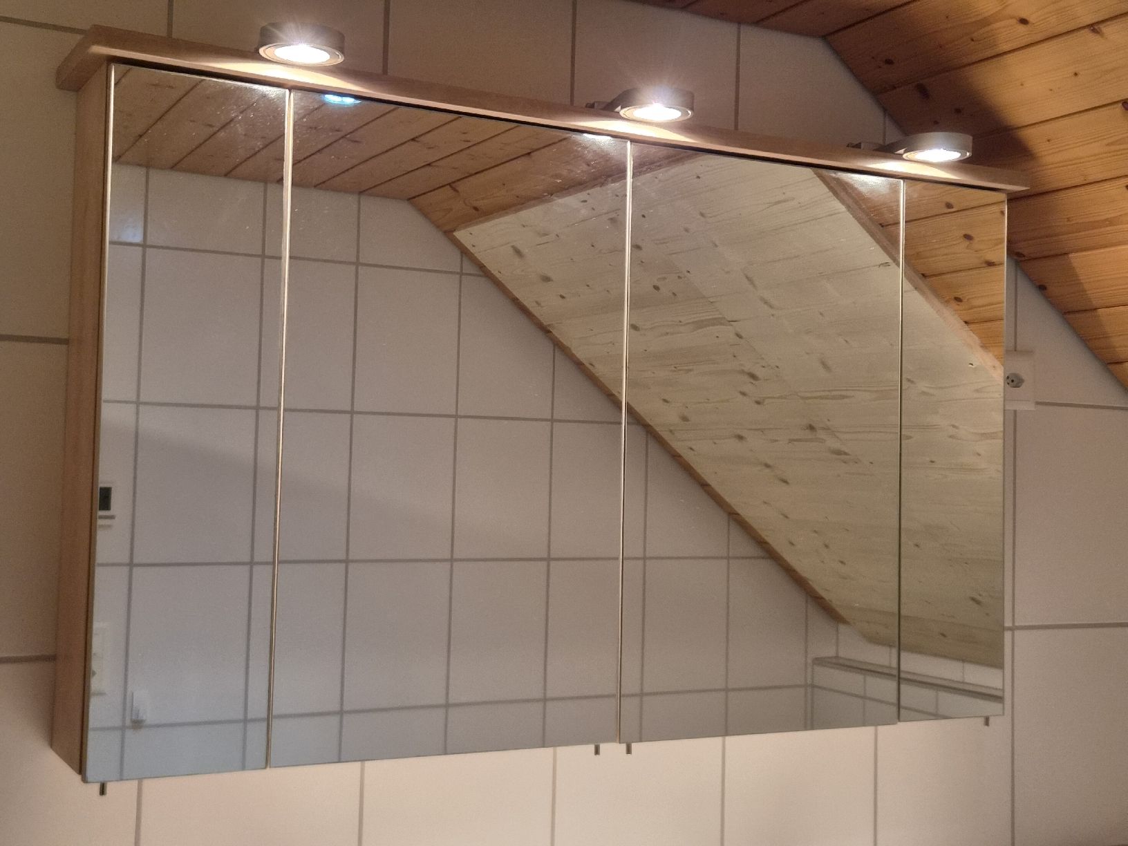 Spiegelschränke: Spiegelschrank – Gebraucht aus Gais von pmg_t7jb
