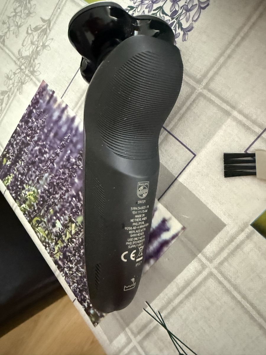 Philips Rasoirs & Lames de rasage: Philips Series 9000 Rasierer  – D'occasion à Obernau par 3541roland 3