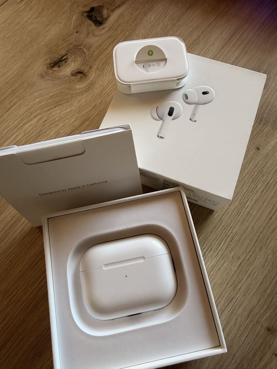 Apple Cuffie: Apple AirPods Pro (2. Generation, Lightning) – Usato da Brittnau venduto da nic_m79r 2