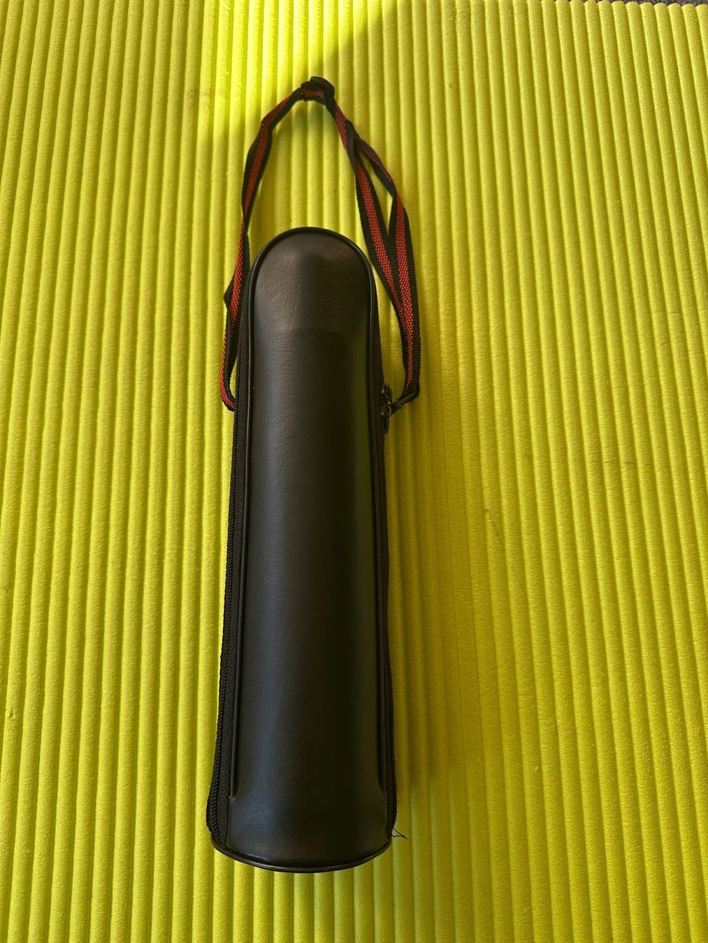 Gourdes & Thermos: Thermosflasche 0.7l mit Tragetasche – D'occasion à Stallikon par Rsiri 2