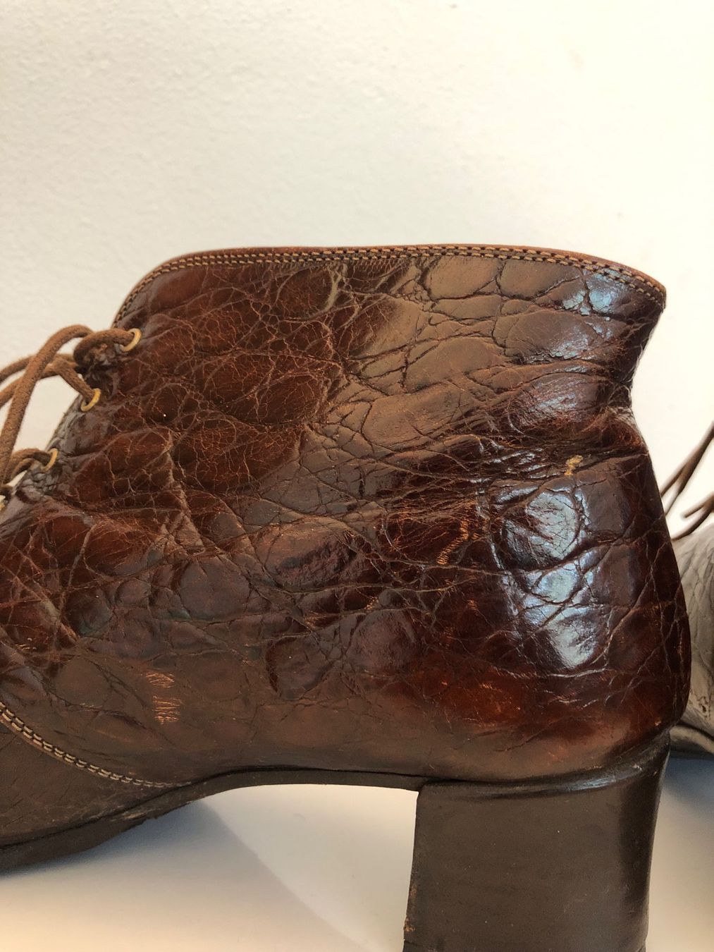 Scarpe da donna: chaussures à talons en cuir vintage – Usato da Lausanne venduto da emm_sc77 4