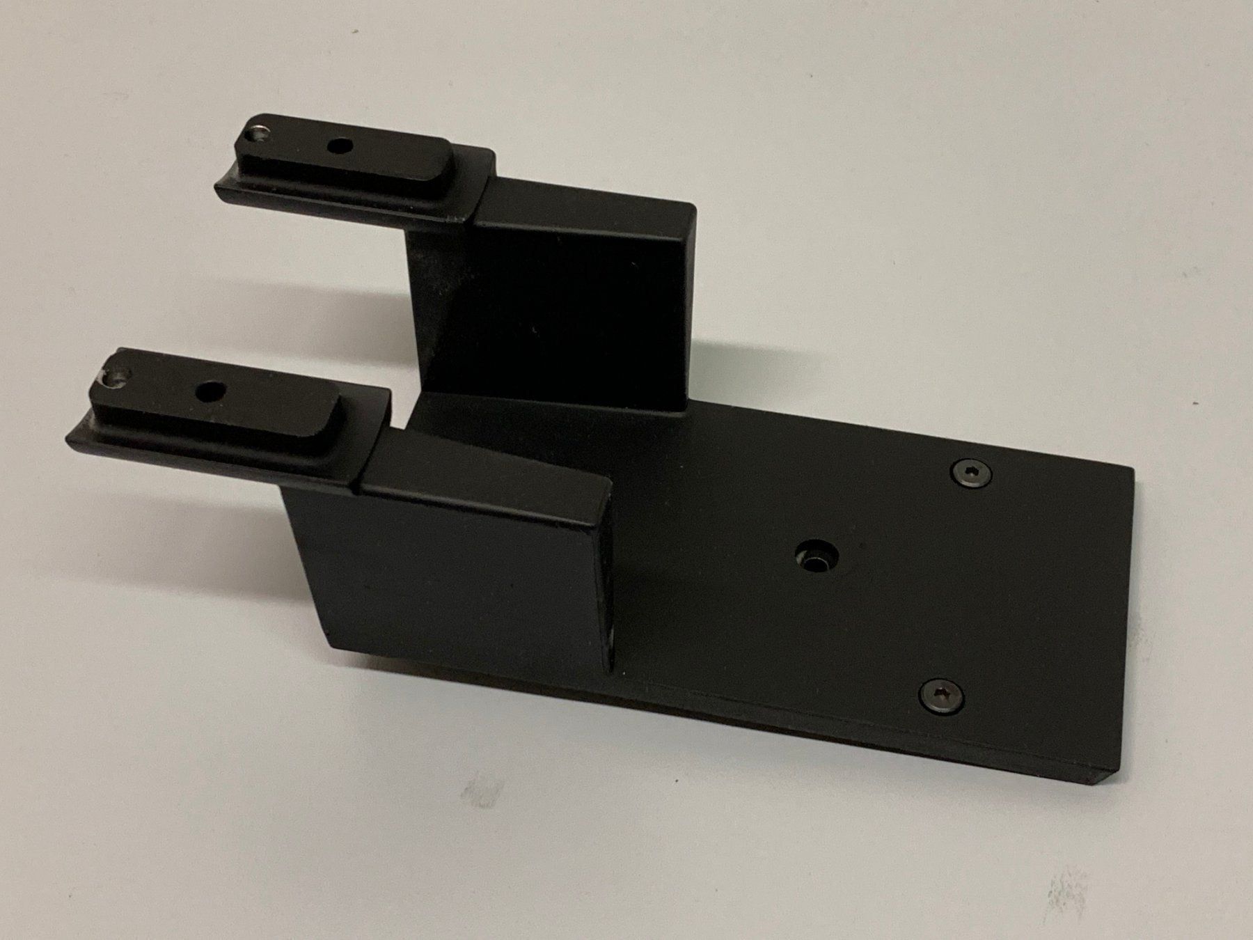 Bang & Olufsen Supporti a parete: Bang & Olufsen BeoLab 7.4 Halterung – Usato da Hochdorf venduto da av-electronics 1