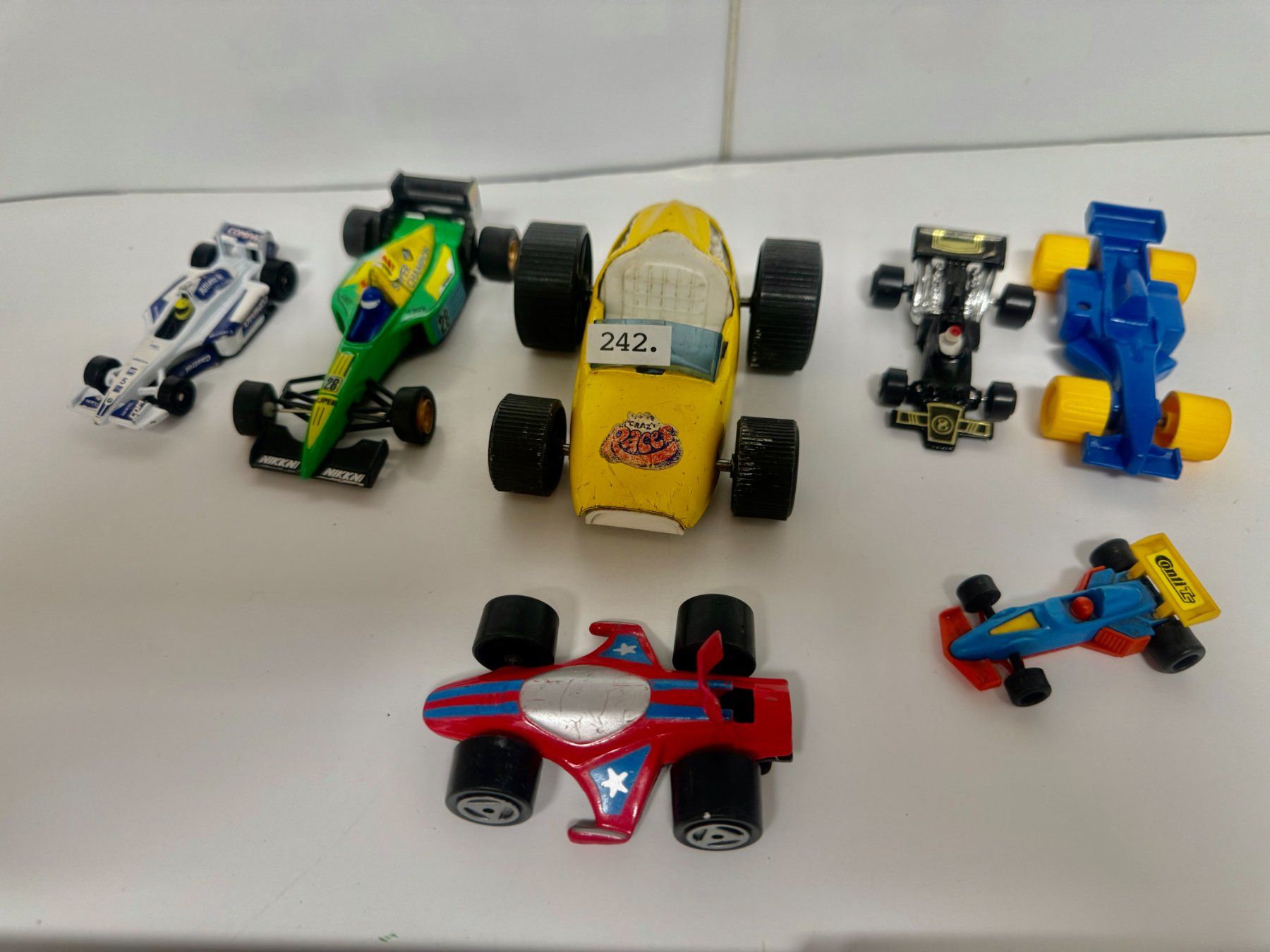 Modellini d'auto: Rennwagen Konvolut Metall - Kunststoff 242 – Usato da Kerzers venduto da tisyayasuBE 1