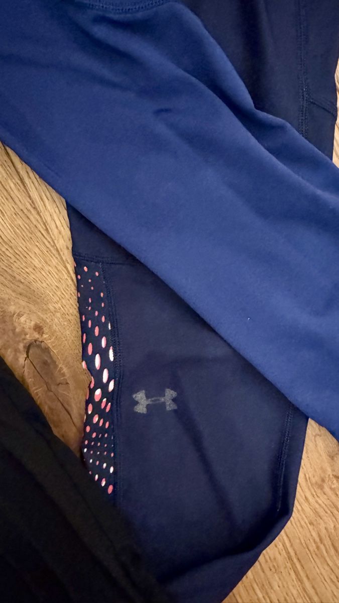 Under Armour Leggings: 3er Paket Sportleggings, Grösse S – Usato da Rothrist venduto da 7Engelslocken 2