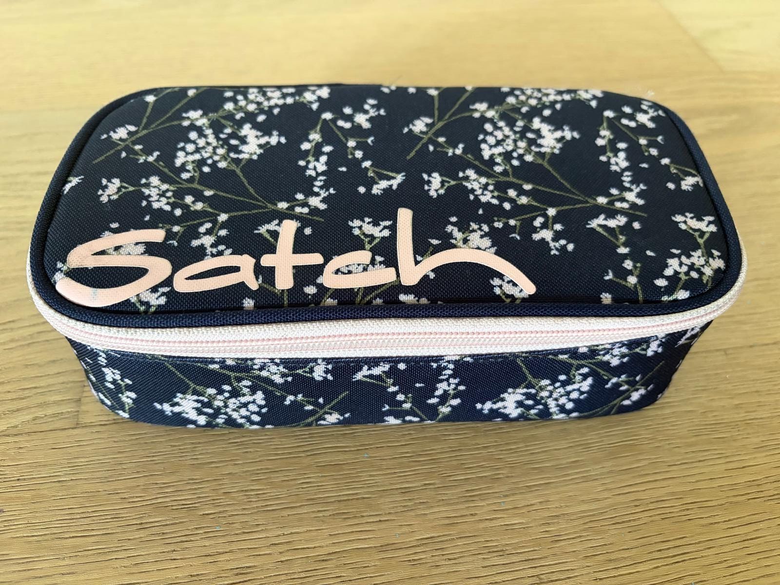 Satch Kindertaschen: Satch Set "Bloomy Breeze" ("Pack" + Sportbeutel + Etui) – Gebraucht aus Zürich von Funsacap 6
