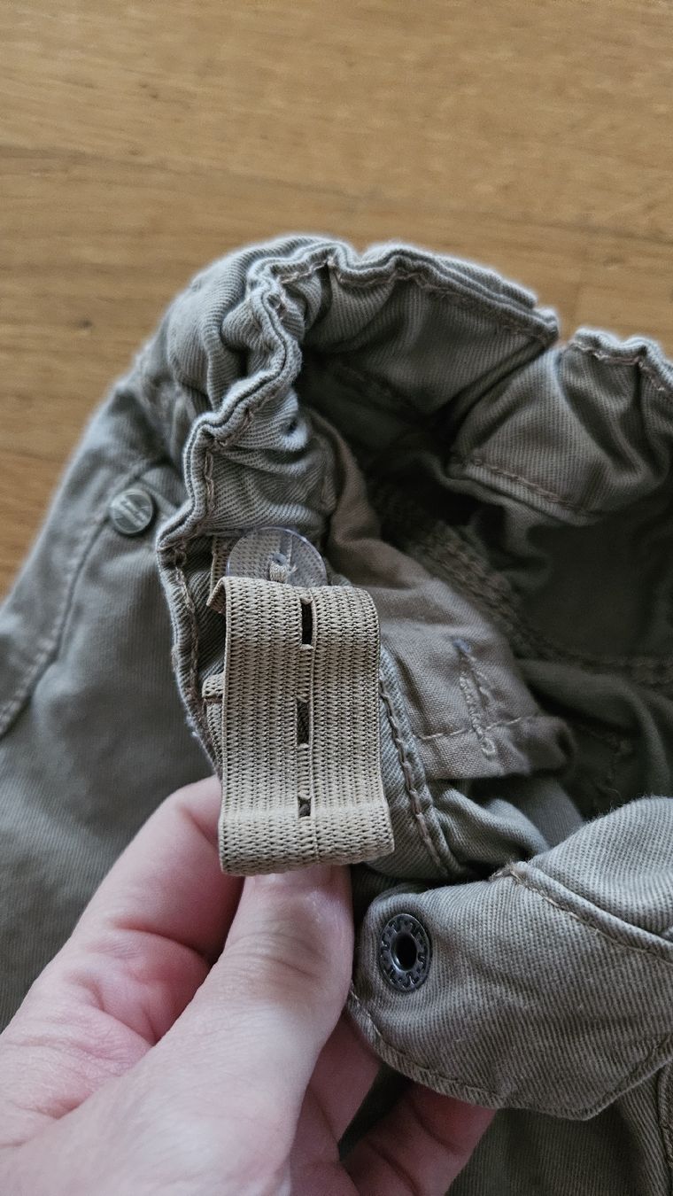 Pantaloni: Hose Grösse 116 – Usato da Rickenbach SO venduto da S.u.n.s.h.i.n.e.83 4