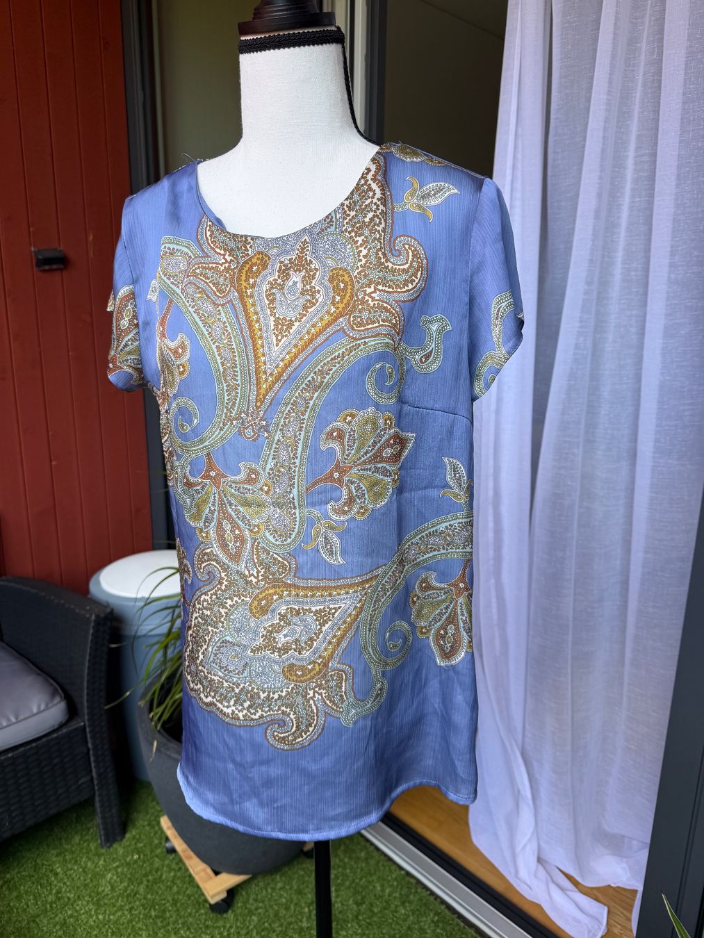 Camicette: Edle Sommer-Bluse mit Paisleymuster, Grösse M – Usato da Riehen venduto da ann_76jw