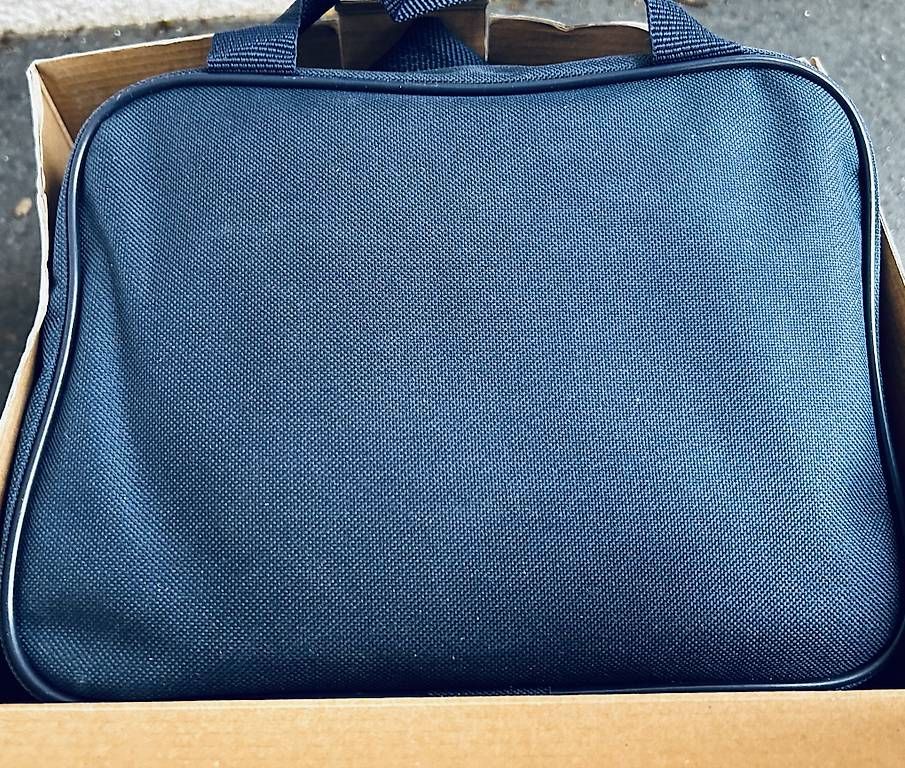 Tutte le macchine: Nébuliseur omron neuf  – Usato da Colombier VD venduto da Xzbit 2