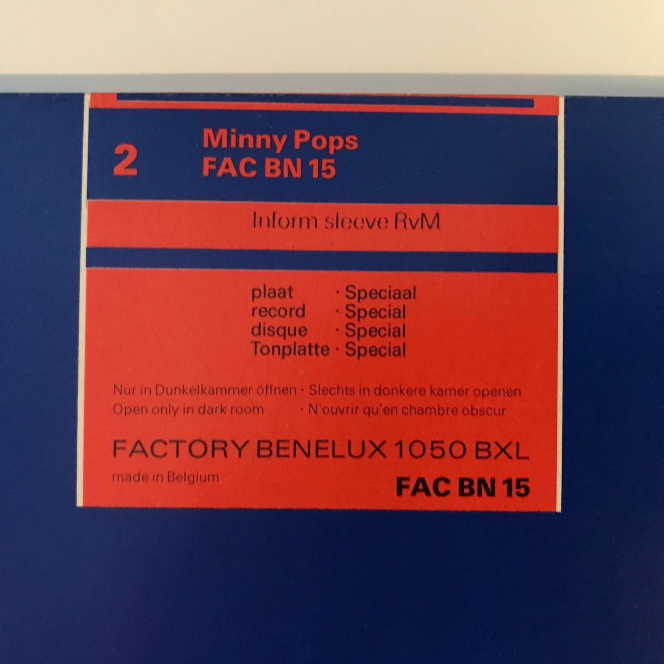 Dischi in vinile: Mini Pops - Sparks in a dark room – Usato da Aesch BL venduto da BlueMusicRecords 2