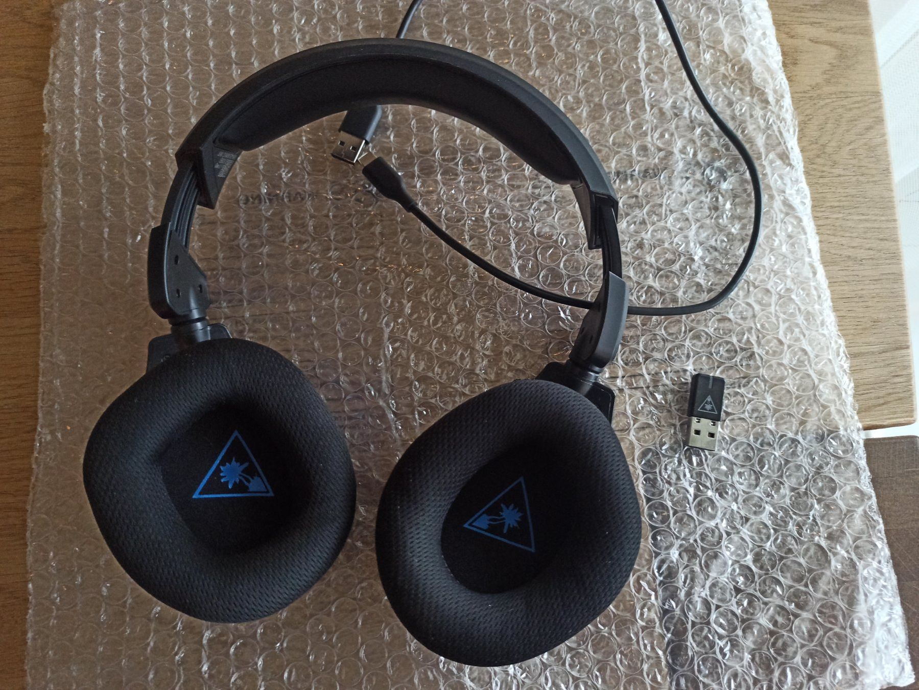 Sony Cuffie: Turtle Beach Stealth 600P Wireless Headset PS4 + Dongle – Usato da Oberweningen venduto da mar_87mx 1