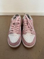 Nike dunk low pink