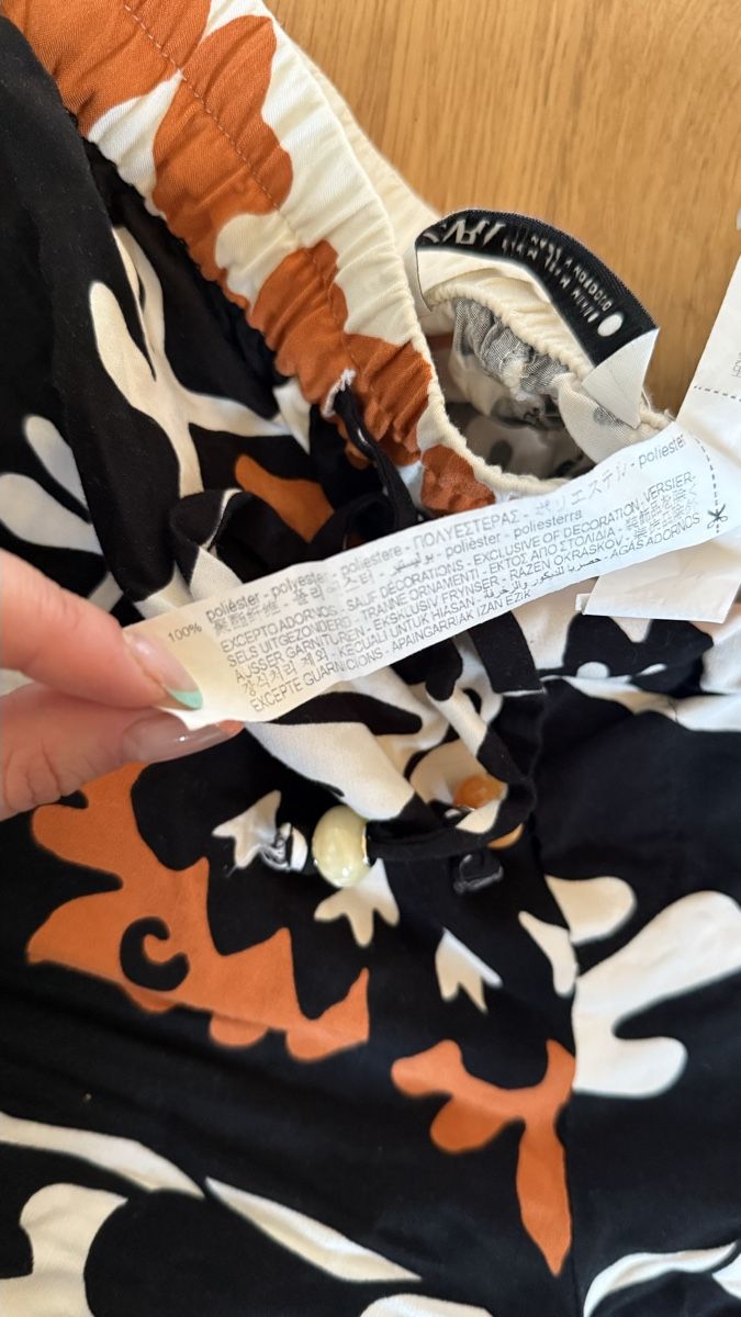 Zara Pantaloni: Zara size M Boho Print Summer Short – Usato da St-Gingolph venduto da Ynatka 1