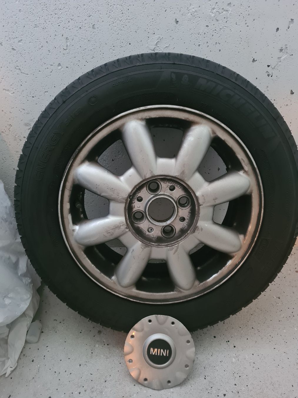 Pneus & Roues: Mini Cooper Kompletträder Sommer – D'occasion à Buchrain par nic_7jrv