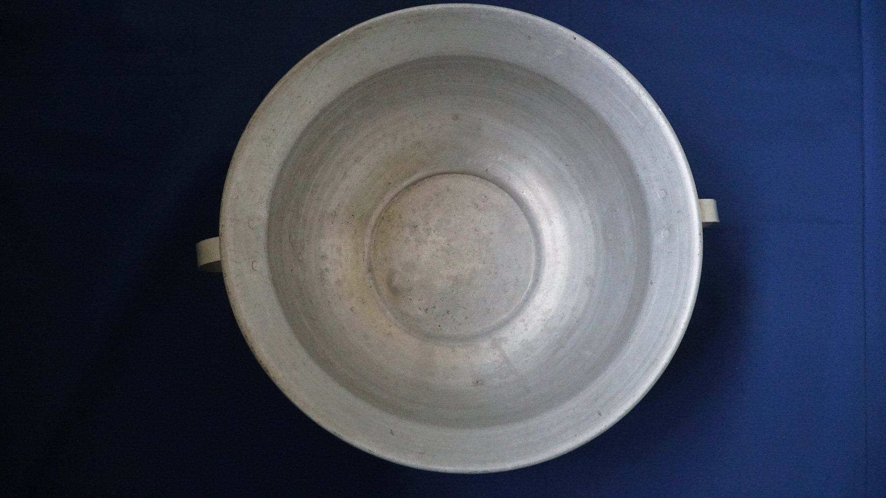 Ciotole: Teigschüssel Alu Dm 41cm – Usato da Bern venduto da Antikbatik 2