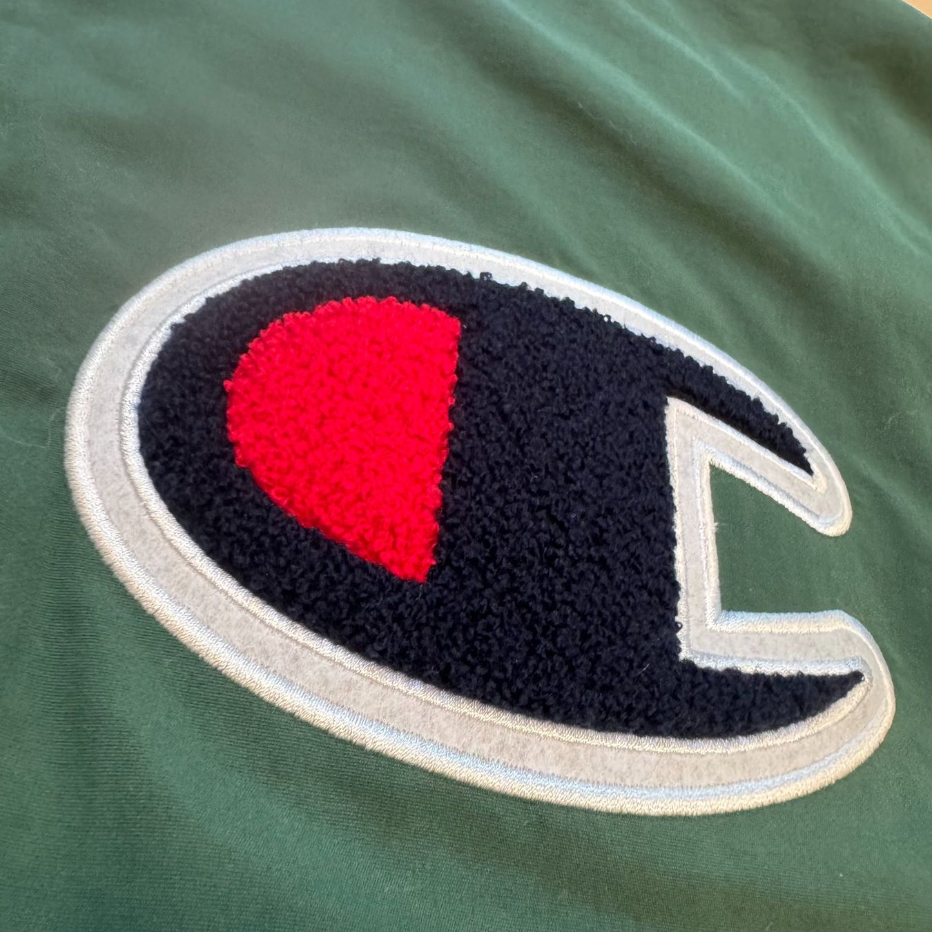 Supreme Giacche: Supreme x Champion bomber jacket Designerjacke – Usato da St. Gallen venduto da sourced_limited 3