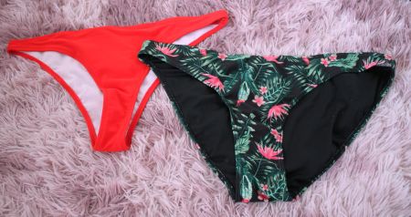 Bikinihose 2er-Pack gemustert rot Flower Blumen