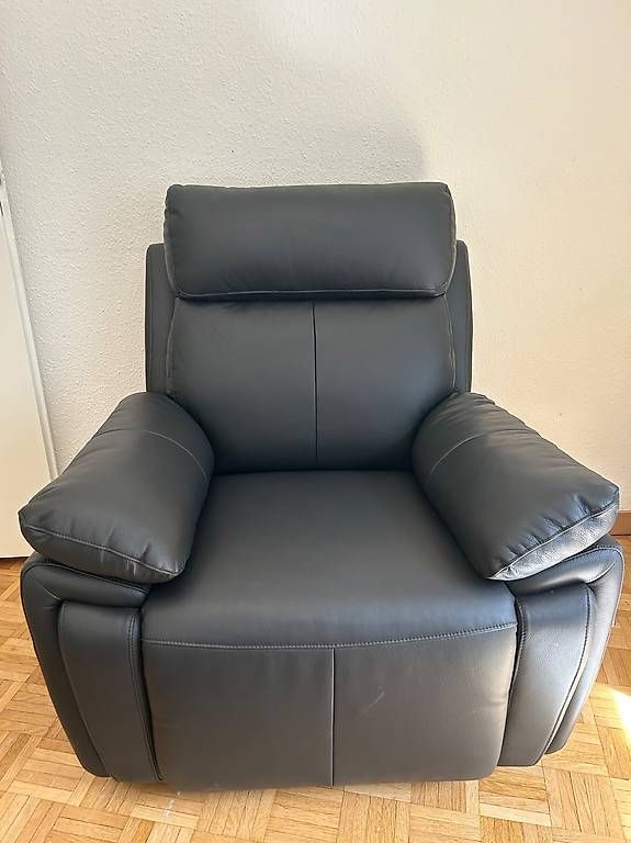 Poltrone: Fauteuil en cuir – Usato da Genève venduto da Kev_l6z8