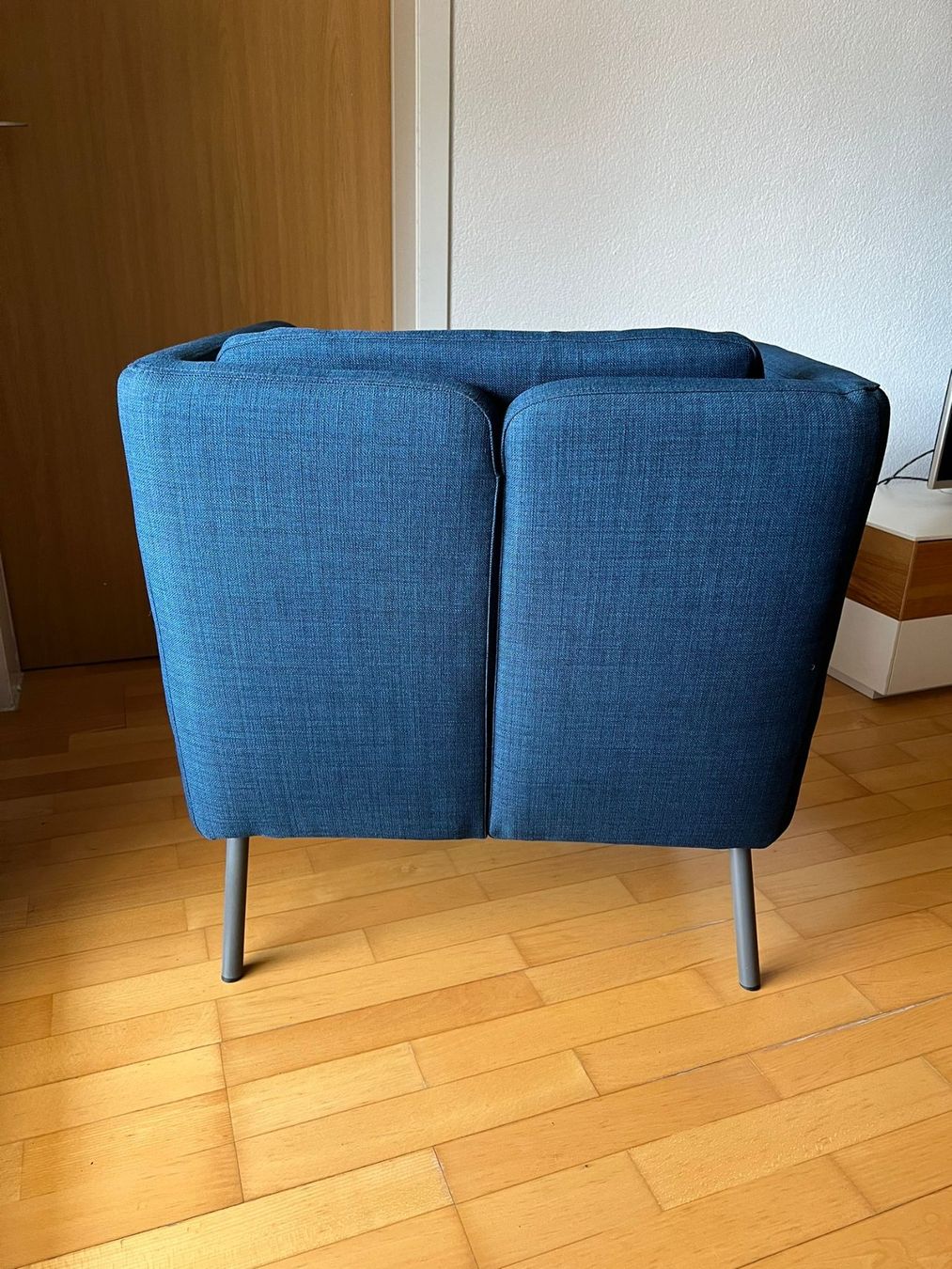 Poltrone: IKEA EKERÖ Sessel / dunkelblau – Usato da Rümlang venduto da psc_6vfl 2