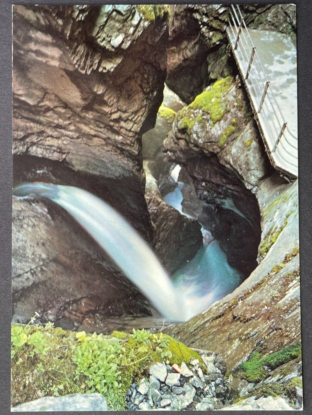 Cartes postales: Lauterbrunnen - Trümmelbachfälle - 5. Fall – D'occasion à Steg VS par _vinci_
