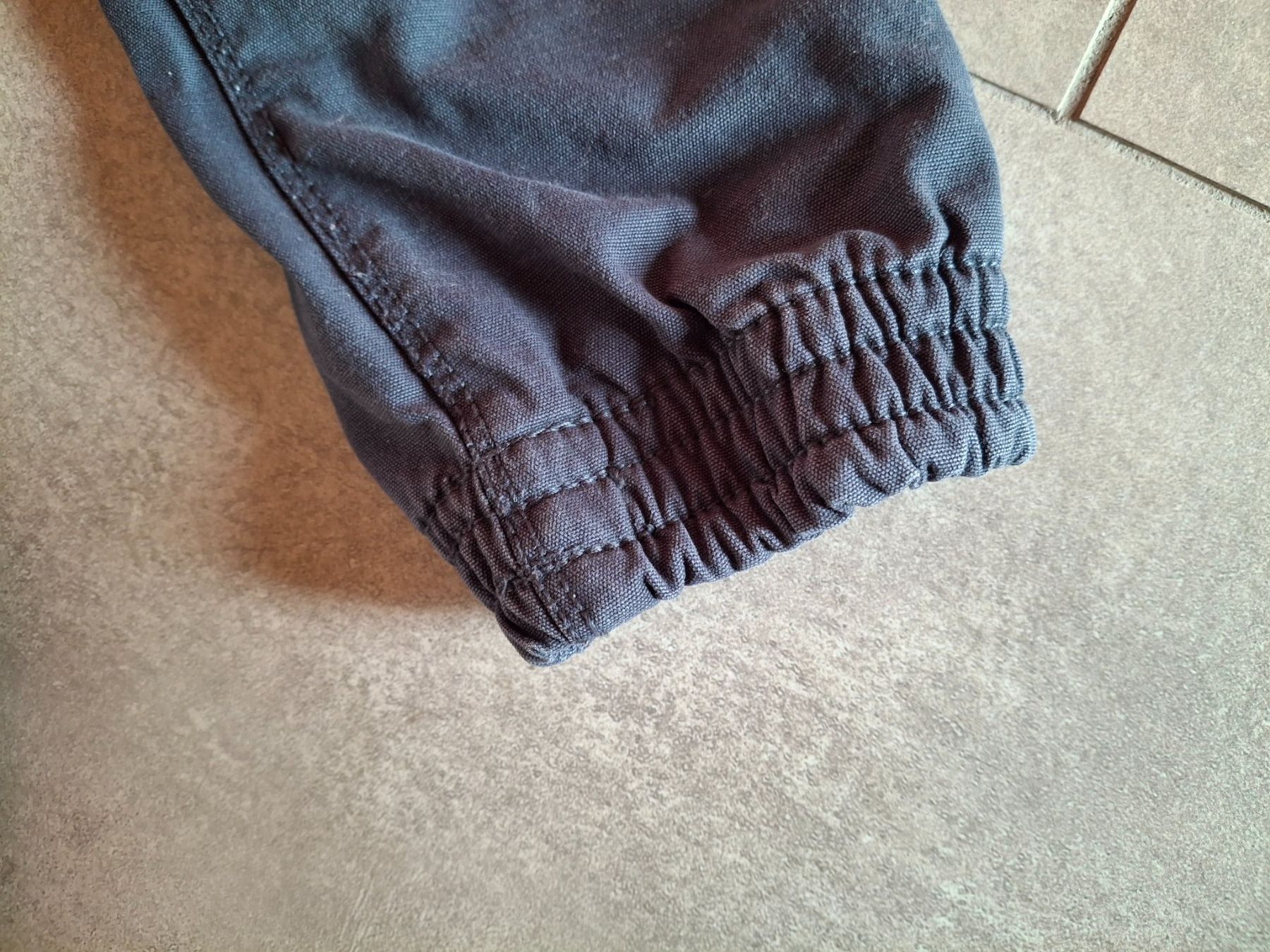 Vertbaudet Pantaloni: Hose von Vertbaudet Gröse114 – Usato da Wiesendangen venduto da troawus 4