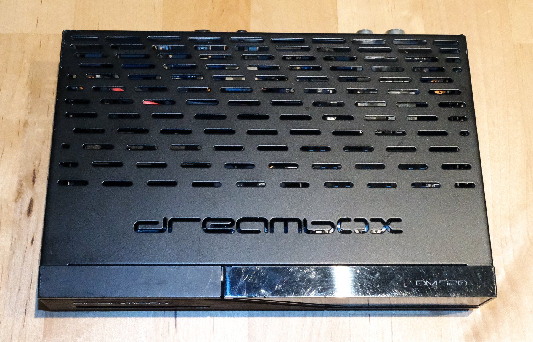Receiver: DreamBox DM520 Cable/Terrestrial Receiver DVB-C/DVB-T2 – Gebraucht aus ROLLE von Botrem 1
