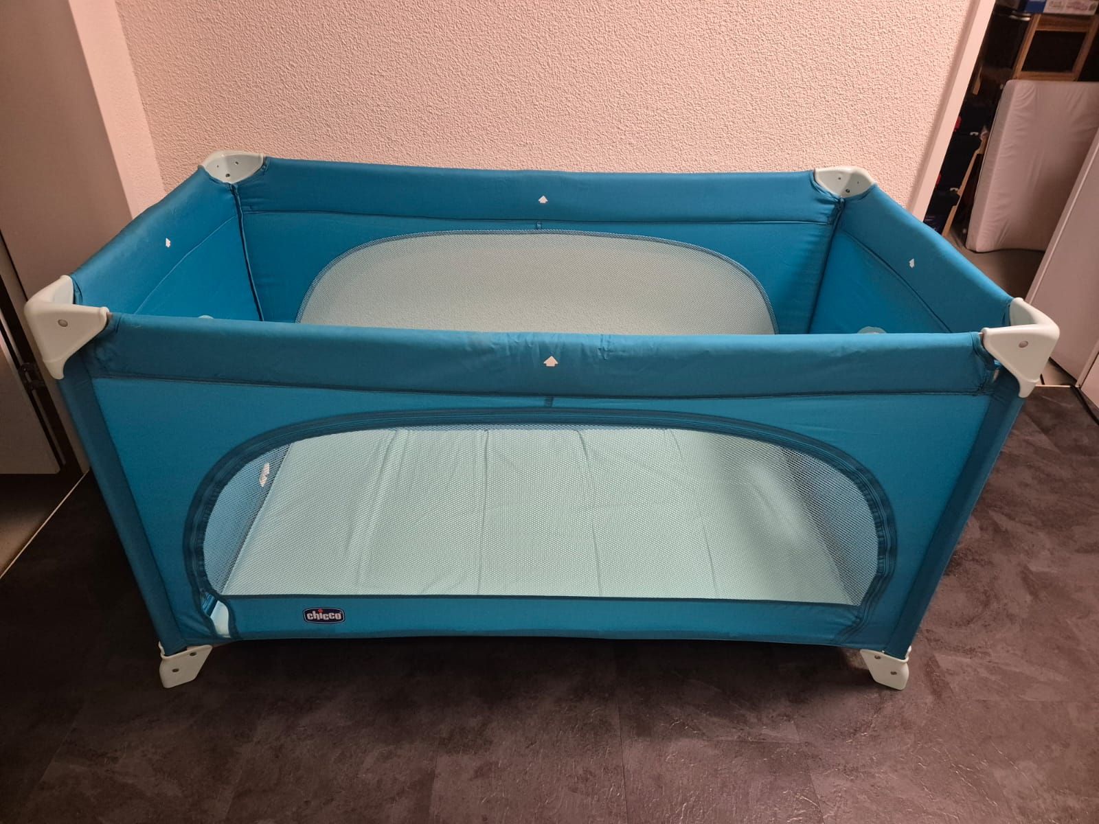 Letti: Chicco Reisebett/Laufgitter inkl. Matte – Usato da Riedt b. Erlen venduto da AndreasRohner92