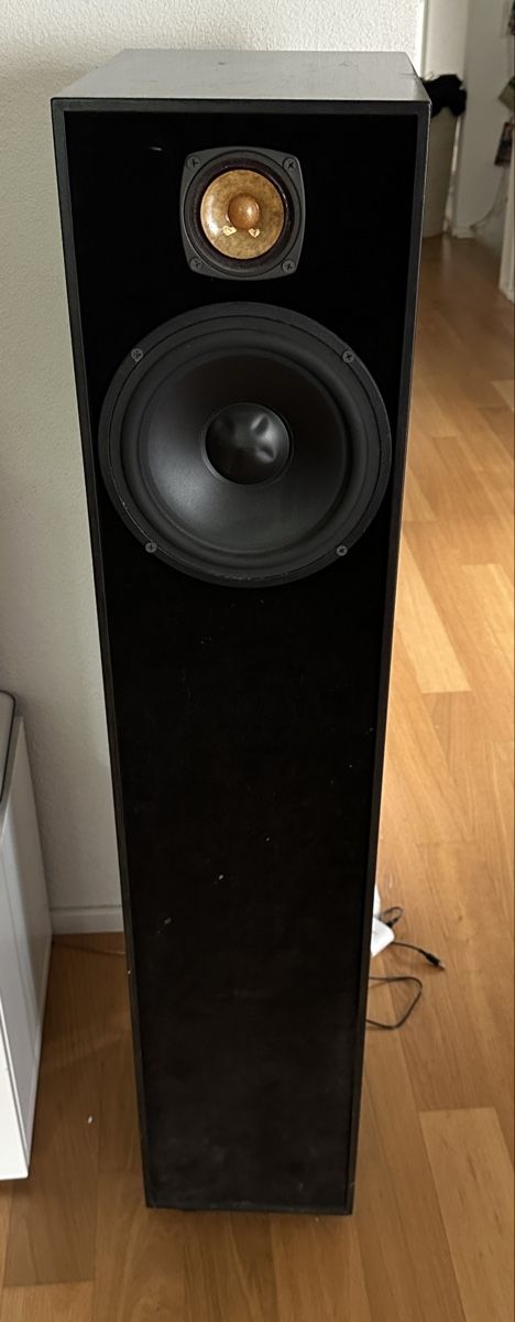 Haut-parleurs: Hifi Laufsprecher – D'occasion à Zuerich par Elduende
