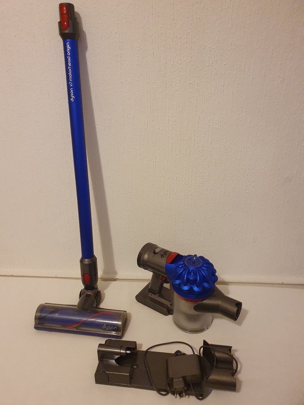 Dyson Aspirapolveri & Accessori: Dyson V7 d'occasion – Usato da Lausanne venduto da Af2016 1