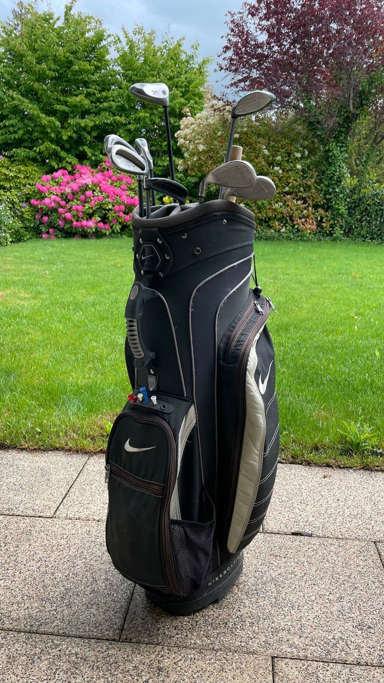 Mazze & Set: Golfsack mit Schlägerset – Usato da Zürich venduto da 4claudi