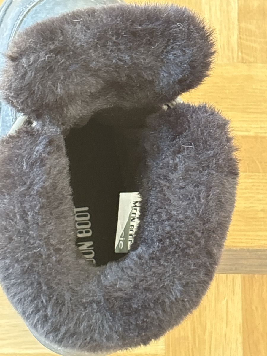 Moon Boot Scarpe per ragazzi: Original Moon Boots Kinder Gr. 32 – Usato da Basel venduto da buyitbyisa 2