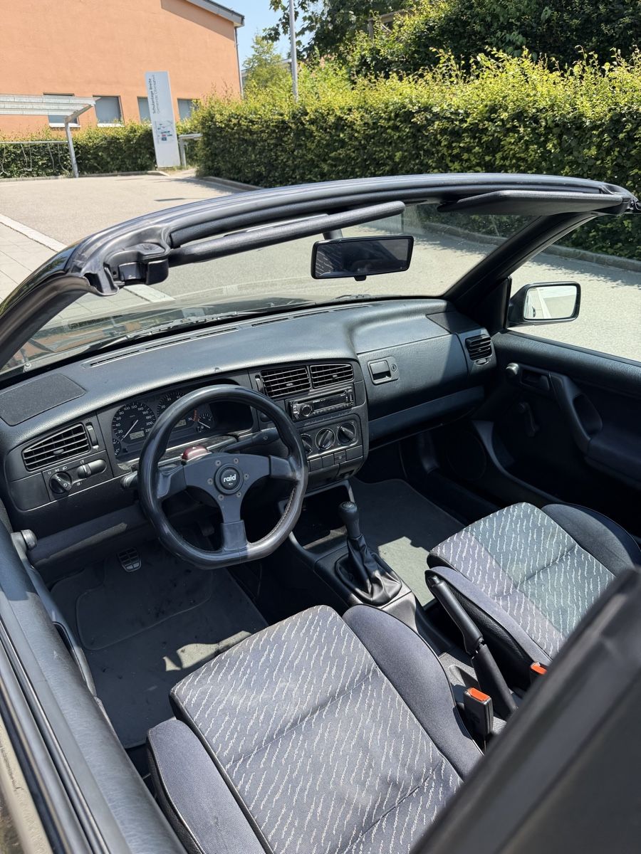VW Automobili: Golf 3 Cabrio Frisch ab mfk/ service – Usato da Oberuzwil venduto da ArtanG 1