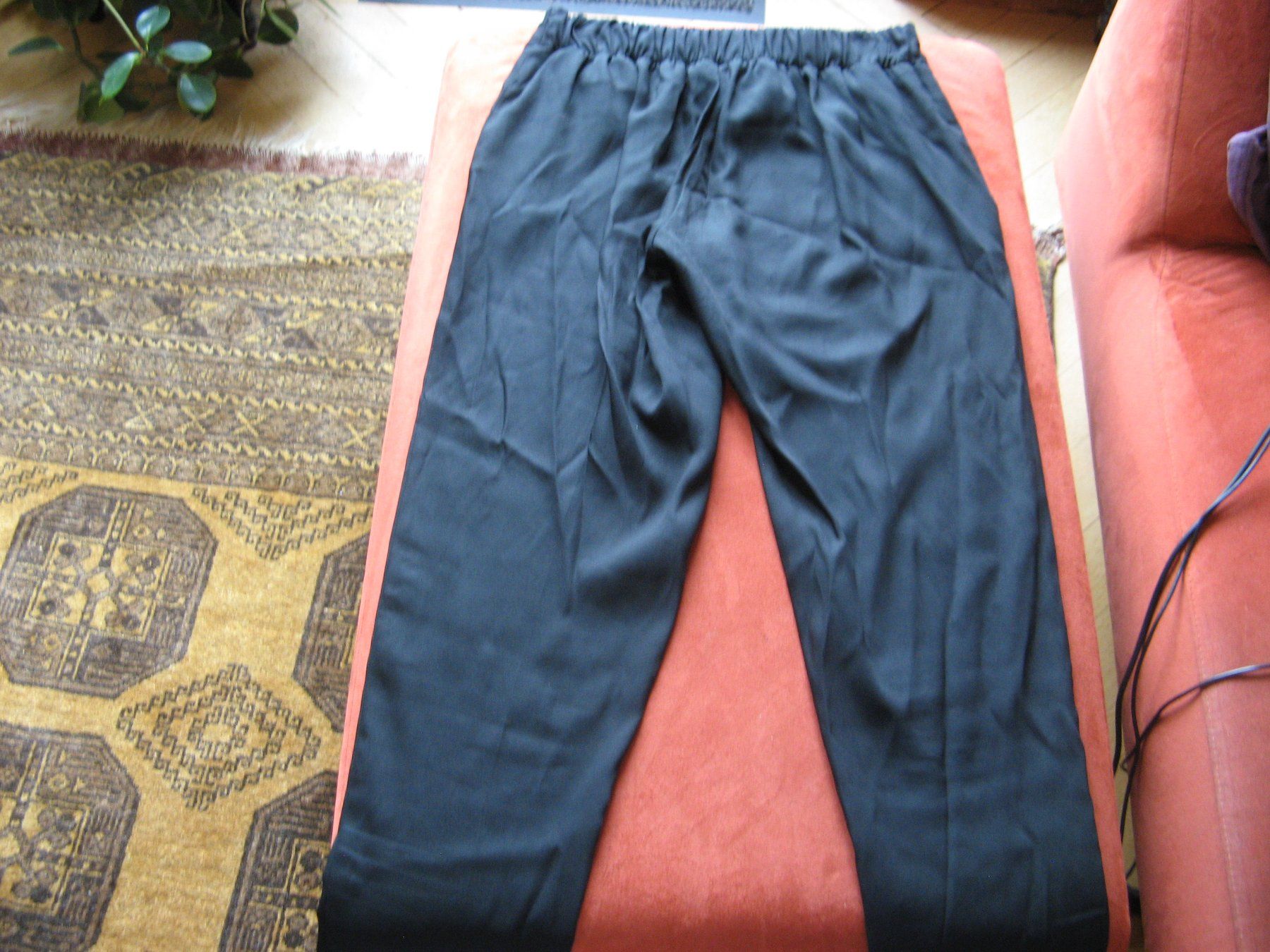 Hosen: Hose von Carla G. Gr. 38 – Gebraucht aus Zürich von apil 8