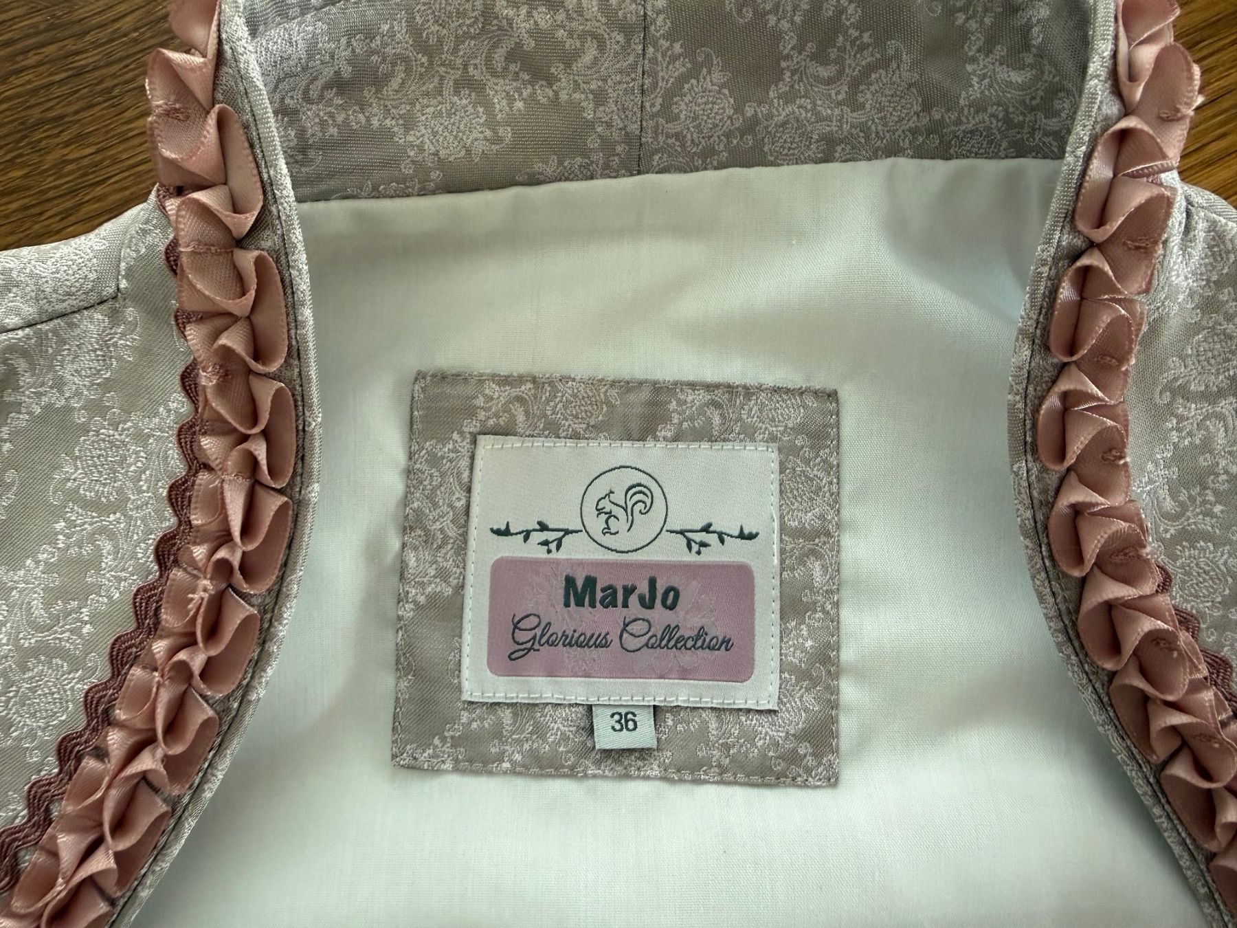 Vestiti: Dirndl von Marjo Grösse 36 - NEU – Nuovo e nell'imballaggio originale da Rudolfstetten venduto da Bar_wk82 2