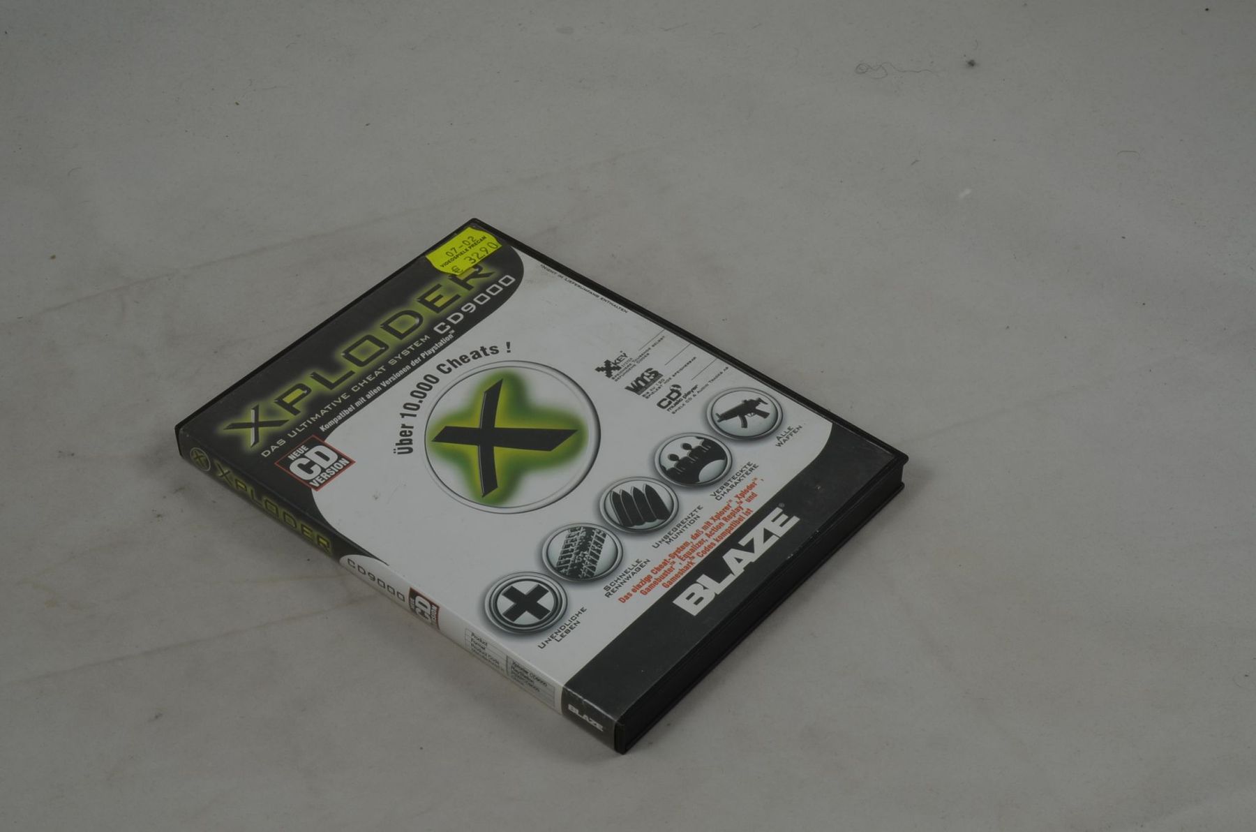 Controller: PS1 Xploder CD9000 CD – Defekt aus Buchs AG von SellAndBuyX 3