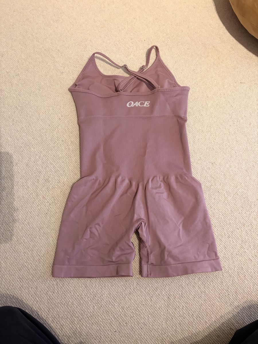 Tute: OACE onesies – Usato da Pfäffikon ZH venduto da she_qkn2 1