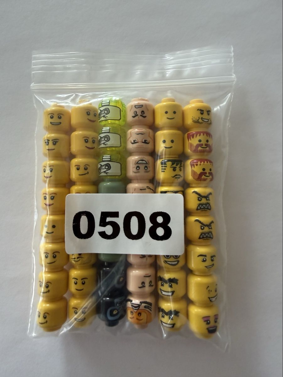 Lego Giocattoli: Lego Minifiguren Köpfe, Mix, 48 Stück – Usato da Rheinfelden venduto da zim_2hqc 1