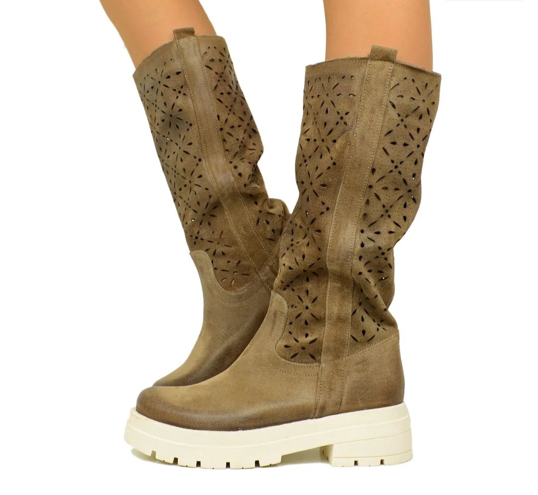 Scarpe da uomo: Perforierte Stiefel taupe Gr. 36 – Nuovo (secondo la descrizione) da Zürich venduto da stefanella 1