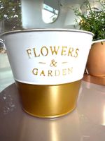 Weisser Übertopf "Flowers & Garden", goldener Akzent
