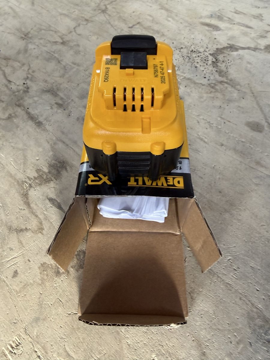 Dewalt Caricatori & Batterie: DeWalt 12V Akku 5.0Ah neu – Nuovo e nell'imballaggio originale da Morgarten venduto da mat_wmj7 2