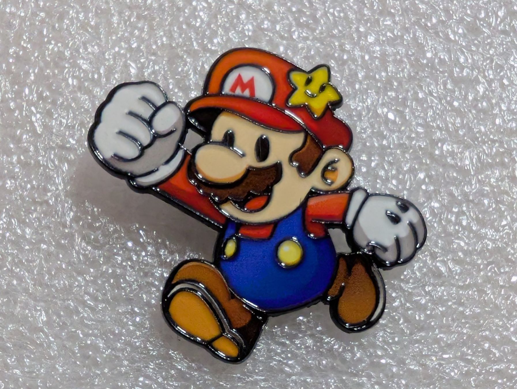 Placchette & Badge: Ansteckpin 107: Super Mario – Usato da Oppligen venduto da Pin-Fall-Shop