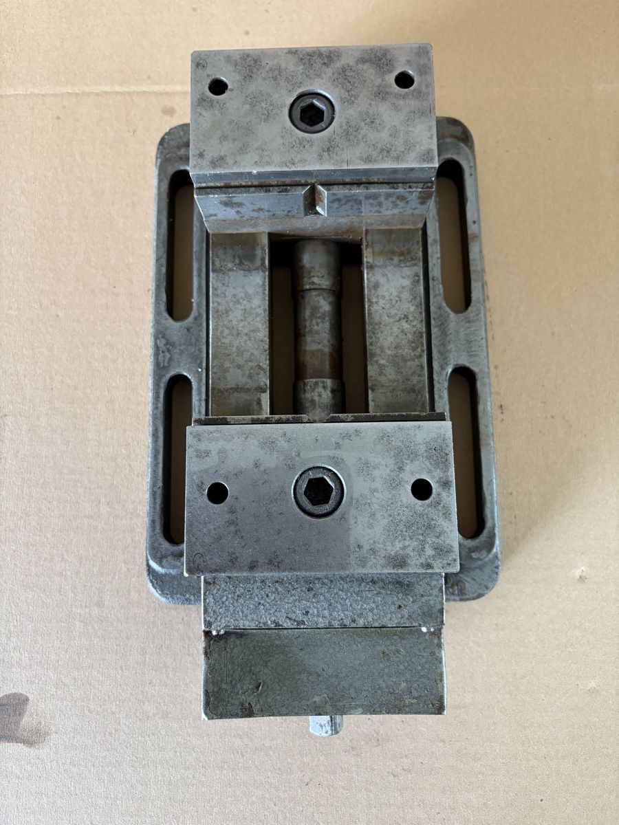 Tous les outils: Schraubstock, Zentrumspanner – D'occasion à Ebnat-Kappel par Mech57 2