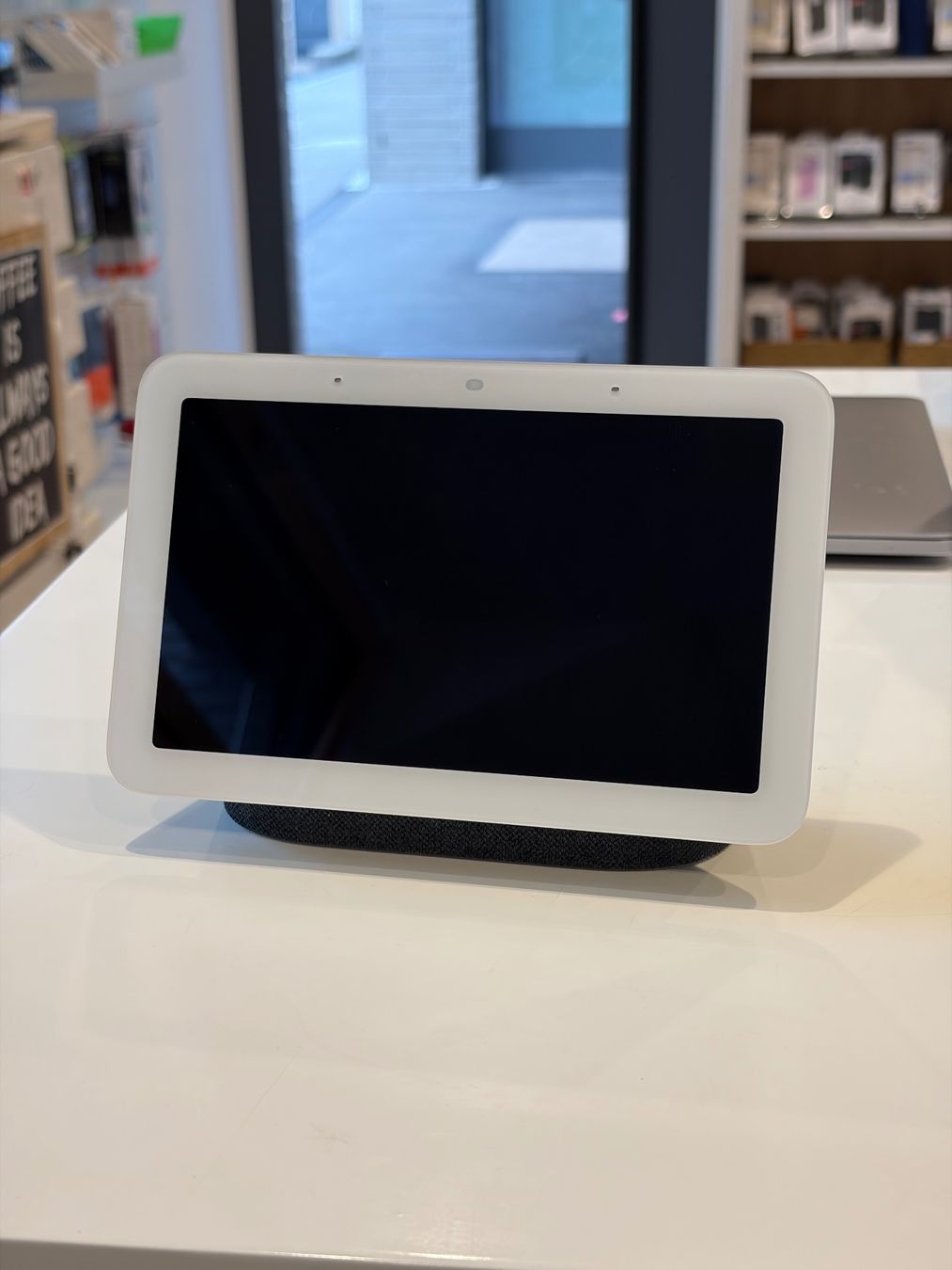 Google Lautsprecher: Google Nest Hub Kreide – Gebraucht aus Wetzikon ZH von uelivernetzt