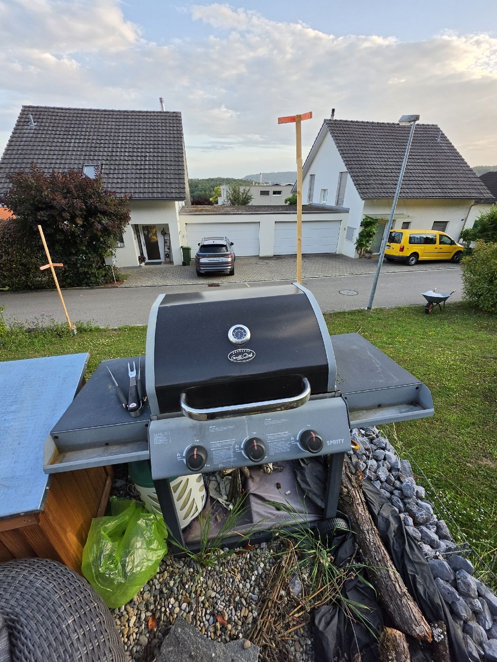 Griglie: Gasgrill Sprity mit 3 Brennern – 4 Jahre alt – Usato da Birmenstorf AG venduto da denverbroncos02 1