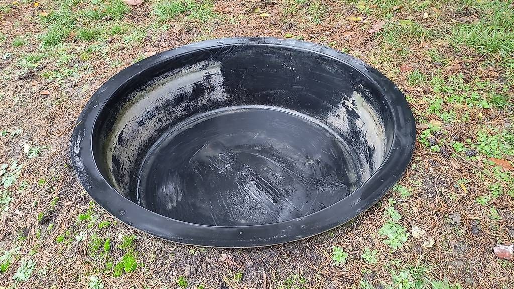 Teiche & Zierbrunnen: Ententeich / Wasserbecken 300 Liter – Gebraucht aus Balsthal von engelbaer101
