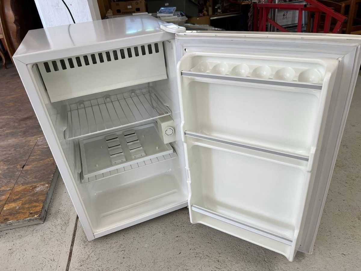 Kühlschrank: Daewoo Minikühlschrank (77) – Gebraucht aus Glattfelden von bro_f2vv 1
