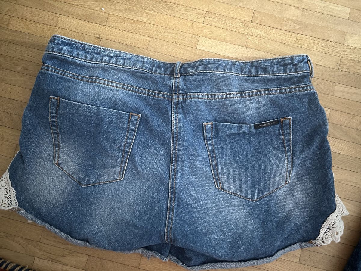 Maison Scotch Jeans: Jeansshorts mit Spitzen – Usato da zürich venduto da N2424 1